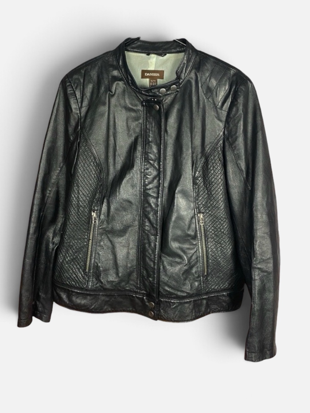 Danier Black Leather Classic Moto Zip Up Jacket quilted details Sz XL